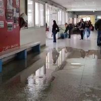 La Universidad del Comahue suspendió las actividades luego de tener pasillos y aulas inundadas por la tormenta