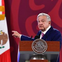 AMLO dice que respeta la opinión de la Iglesia sobre el INE... aunque no la comparte