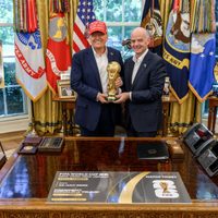 COI revisará neutralidad política de Infantino tras participación en la Junta de Paz de Trump