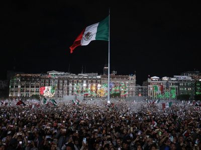 Policías de la CDMX recuperan 14 celulares robados en el Grito de Independencia