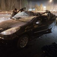 Un auto volcó en la ruta 7 en dirección a Centenario y sus dos ocupantes resultaron heridos