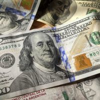 El dólar oficial terminó la semana en alza