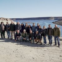 Legisladores provinciales recorrieron la planta de truchas danesas de Piedra del Águila
