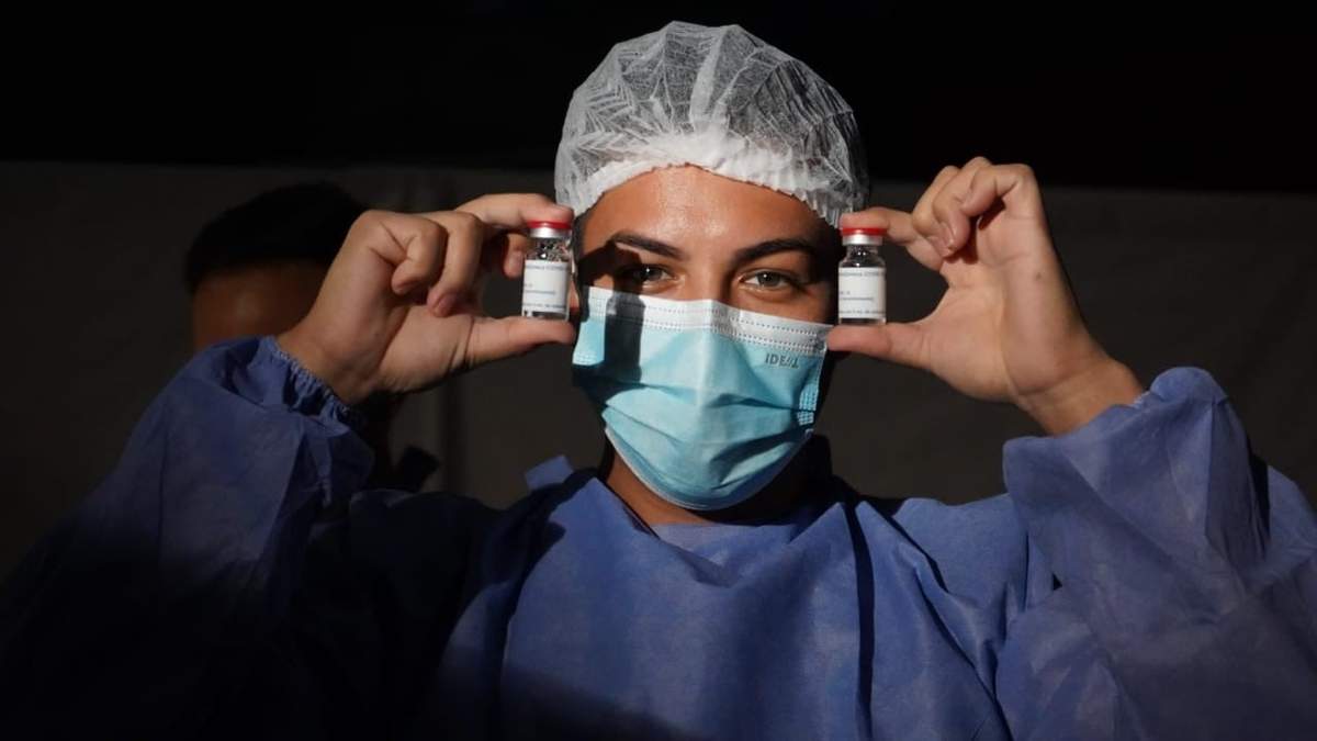 Vacunación contra el coronavirus. Fuente: (Twitter)