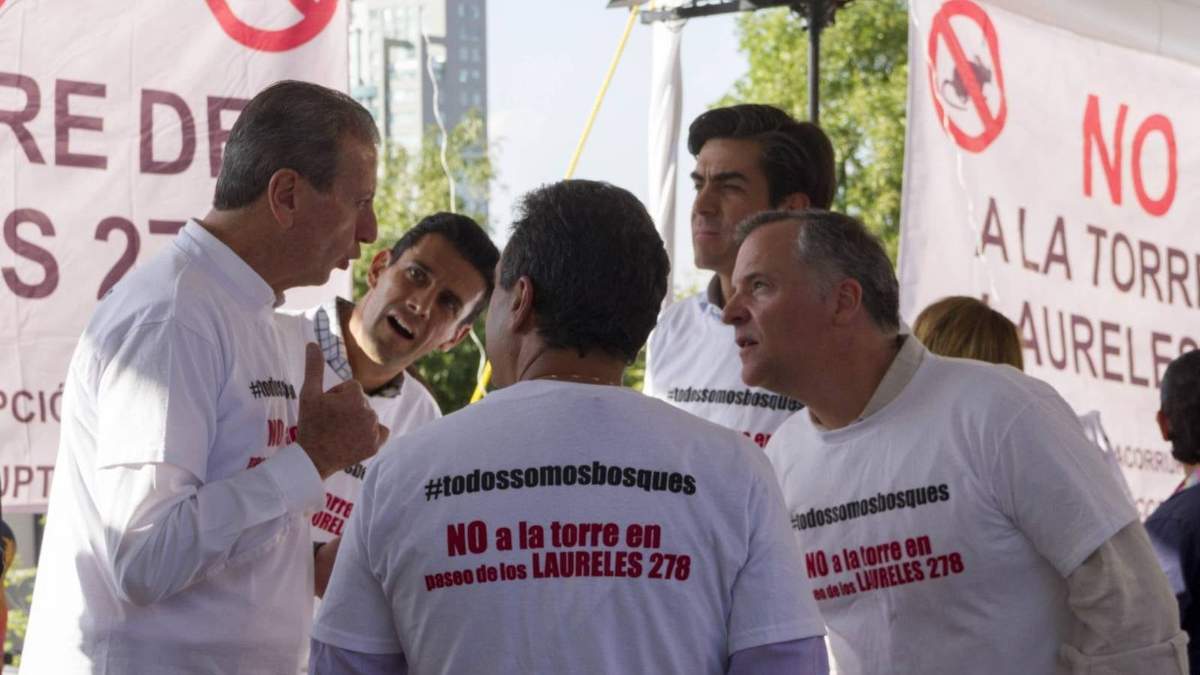 Protesta de vecinos en 2018 contra la obra en Paseo de los Laureles 278