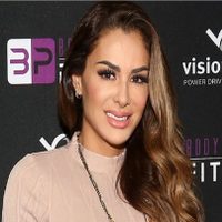 ¡No va a resistir! Ninel Conde desafía la ley de la gravedad ¡Ufff!