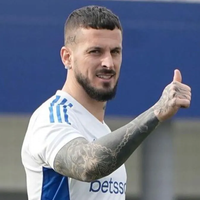 El ex-Boca, Darío Benedetto, se habría puesto de novio con una famosa actriz argentina