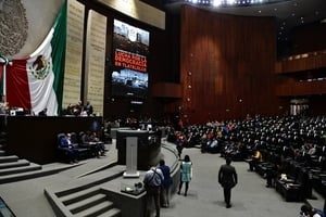 Sacan a la Guardia Nacional de San Lázaro