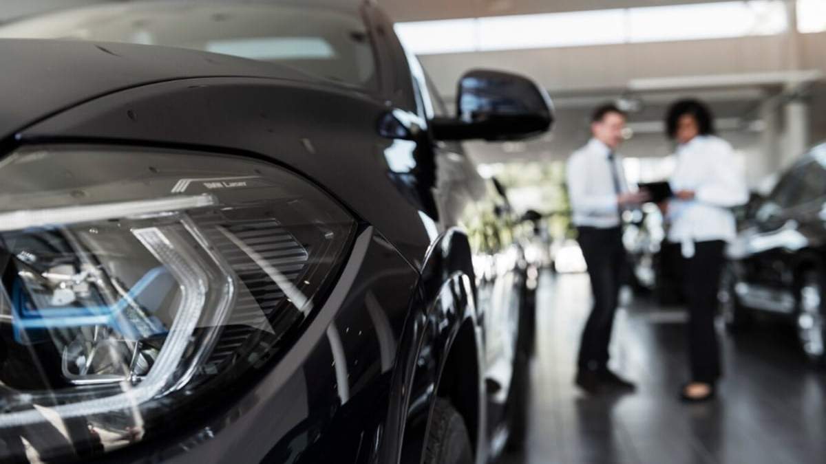 Las ventas de autos cayeron 13% en agosto con relación al mes de julio