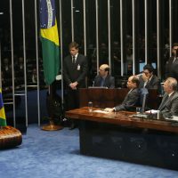 "Pido que hagan justicia a una presidente honesta": Rousseff al Senado de Brasil