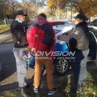 Lo detuvieron cuando robaba objetos del interior de un auto