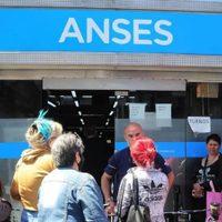 Quiénes pueden cobrar este miércoles, según el calendario de pagos de la ANSES