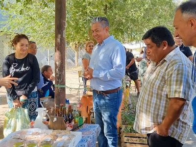 Rolando Figueroa presentó candidatos a intendente y concejales en Picún Leufú