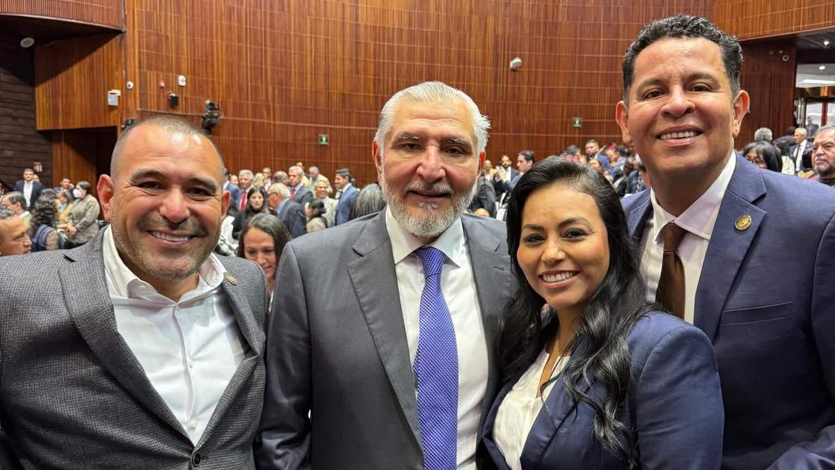 La diputada por Morelos, Sandra Anaya Villegas con morenistas