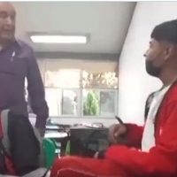 Profesor de un CBTIS retó a golpes a un alumno (Video)