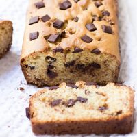 Pastel de yogurt sin harina y sin azúcar: con solo 5 ingredientes, la receta que no falla para la merienda