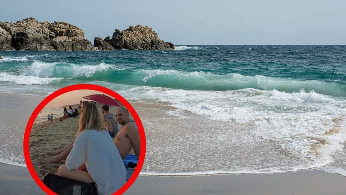 Un video viral muestra a una pareja de turistas que miró con desaprobación a unas jóvenes en la playa, generando debate en redes.