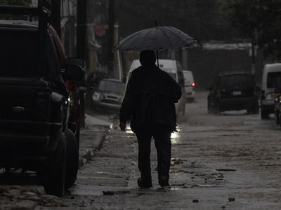 Frente frío 7 pegará en Día de Muertos; lloverá de viernes a lunes en estas entidades