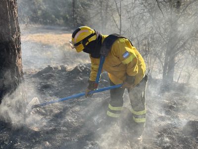Le allanaron la casa por los incendios en Chubut y dijo no tener relación