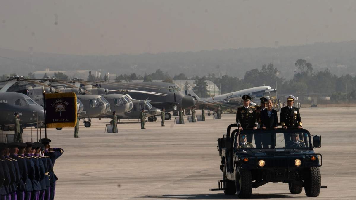 La presidenta Claudia Sheinbaum en el 111 Aniversario de la Fuerza Aérea Mexicana
