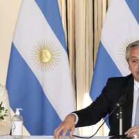 ¡DURO! Fernández criticó a los diarios y bancó a Cristina: "Tienen que llenar las páginas..."