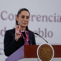 Cierre del estrecho de Ormuz podría impactar precio de gasolinas en México: Sheinbaum