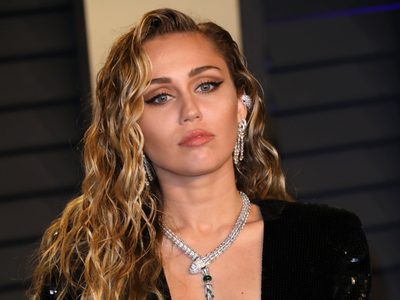 Ya es furor: Miley Cyrus lanzó "Plastic Hearts" y generó una gran repercusión