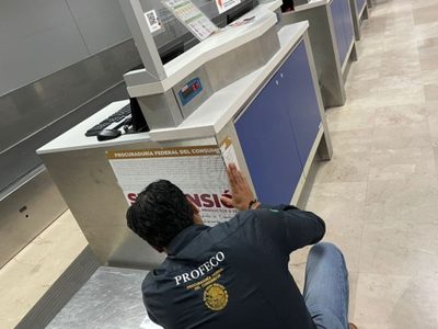Profeco “clausura” a Viva Aerobus y Volaris por cobrar el equipaje de mano