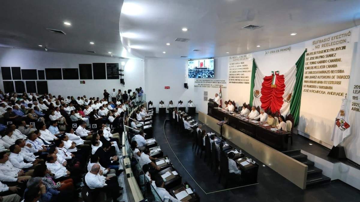 El secretario de Gobernación, Adán Augusto López, en el Congreso de Tabasco