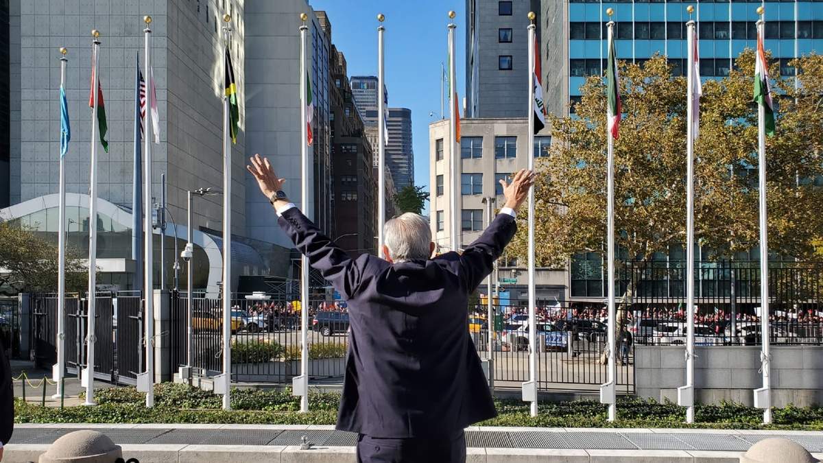 López Obrador tras su participación en el Consejo de Seguridad de la ONU, en NY