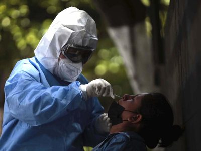 La sexta ola de covid-19 es la menos letal para los mexicanos: López-Gatell