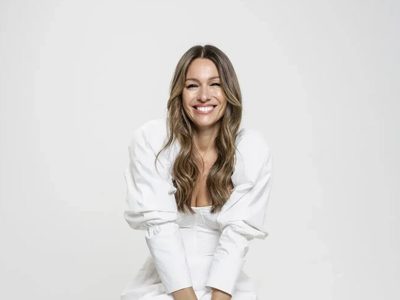 Lo hizo de nuevo: Pampita muestra cómo llevar la prenda que seguro tenés olvidada en tu placard